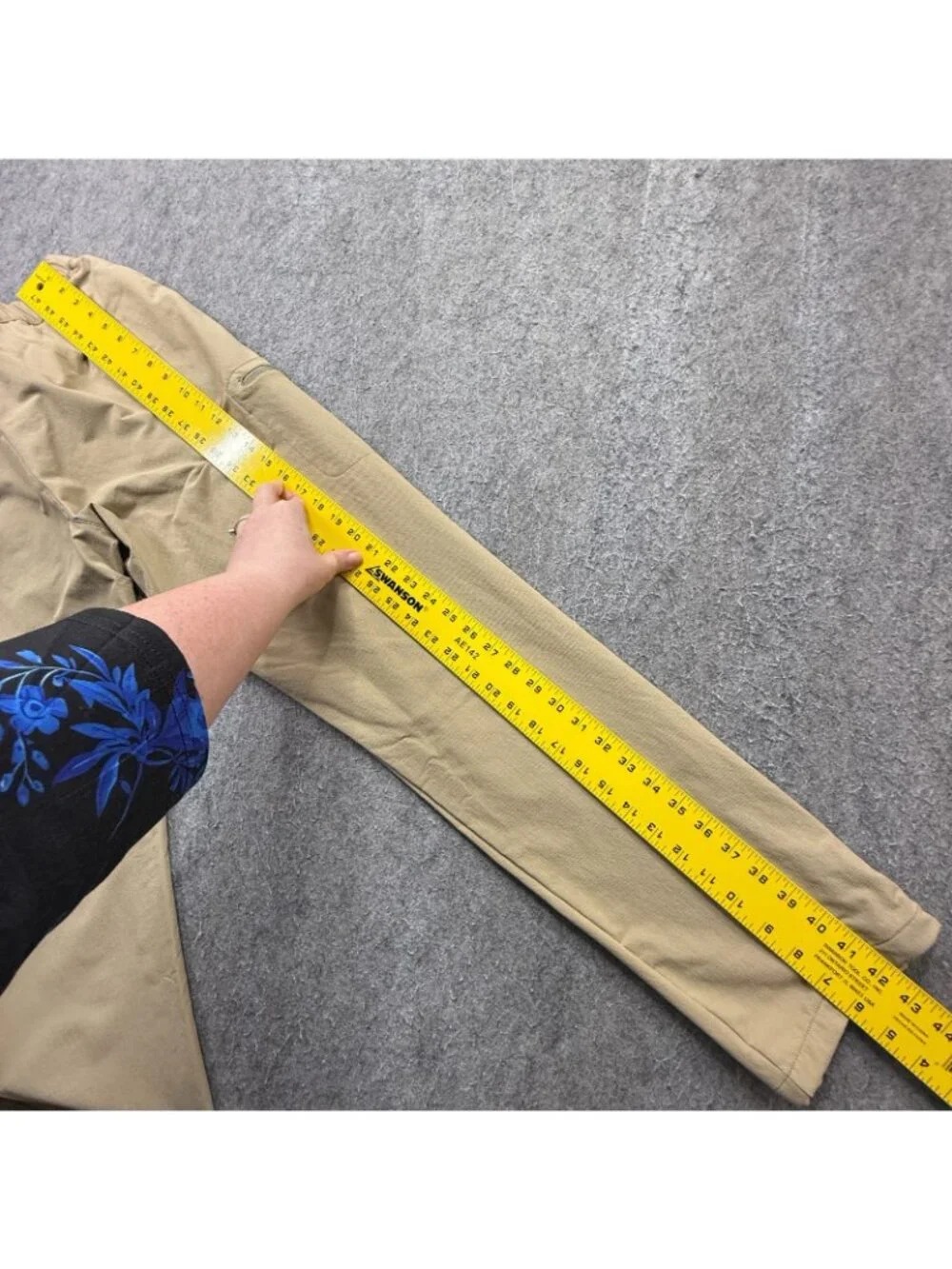 Marmot Cargo Hiking Pants Men L Khaki Beige Ankle Zip Adjustable Nylon 32
